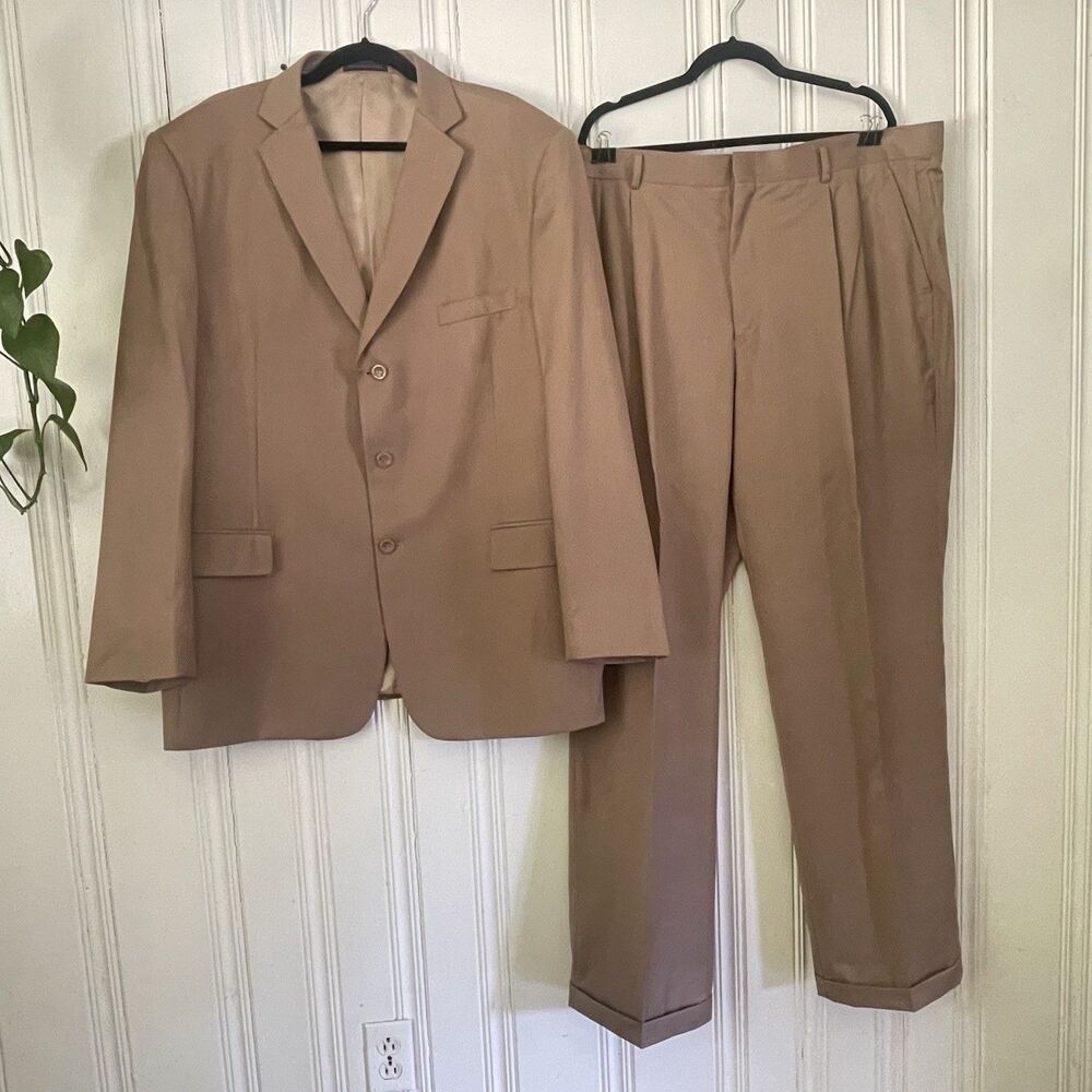 Vinci Men's Light Brown 2-Piece Suit 3 Buttons Blazer 48L And Pleated Pants 43L